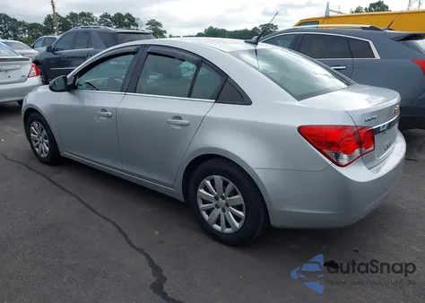 2011 Chevrolet Cruze Ls z USA, uszkodzony, nr VIN 1G1PC5SH8B7142766
